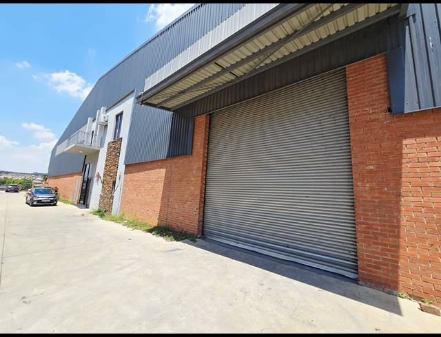677M² OFFICE TO LET IN COSMO BUSINESS PARK